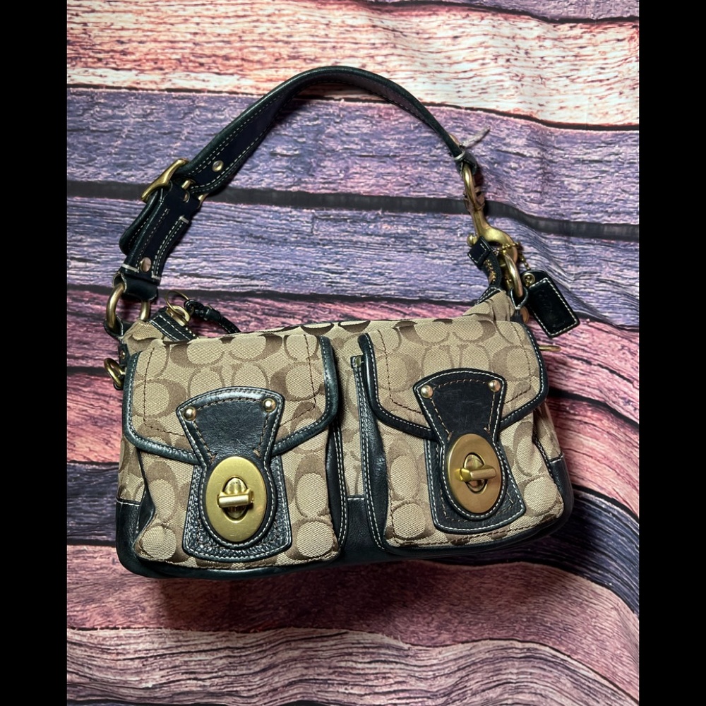 Coach Vintage Black Leather Shoulder Bag